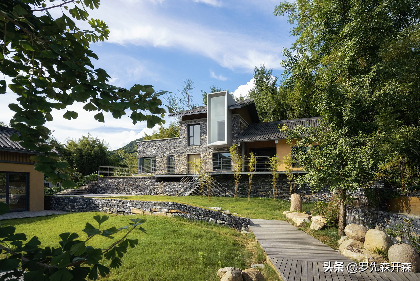 残破倒塌的石房与土屋的改造新生，杭州——让建筑空间与自然对话