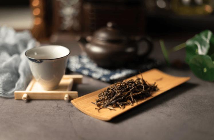 存茶丨雨水时节，家中的茶叶要如何存放