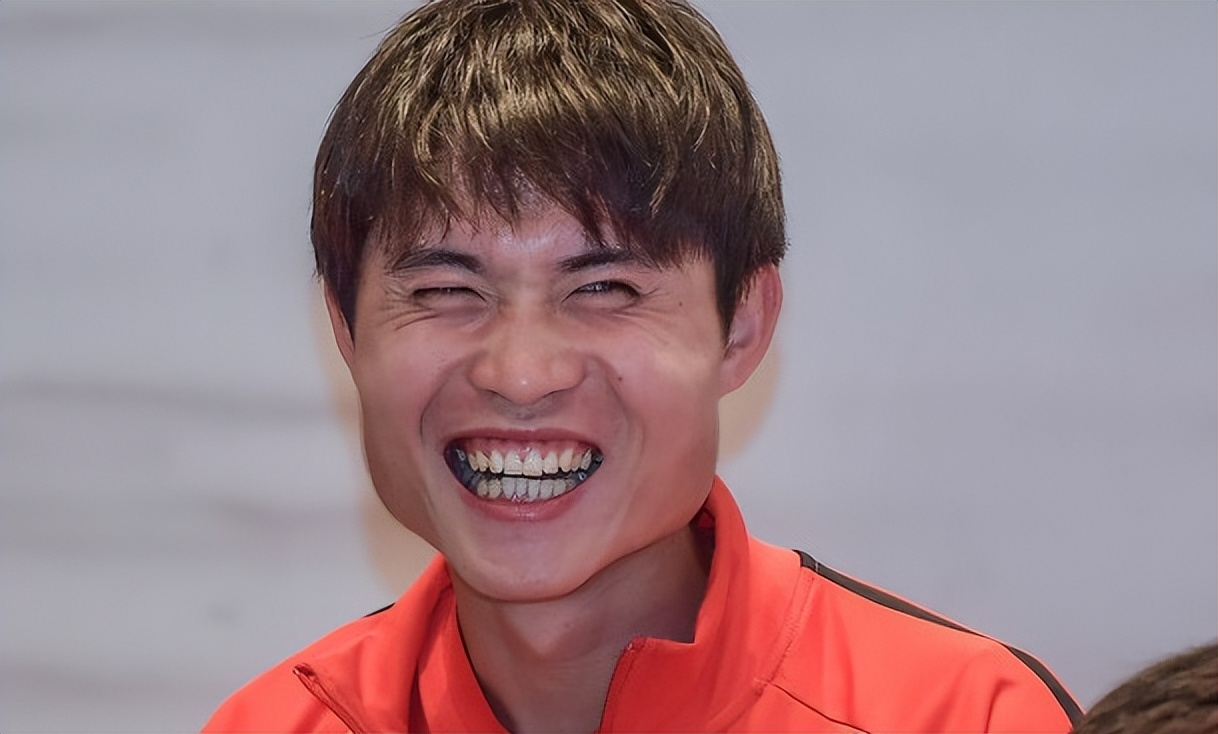 上港球员陈彬彬简历,上港上海胡靖航陈彬彬