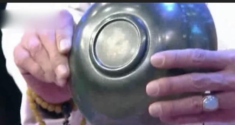 古董鉴别专家直播玉碗,30万左右的和田玉鉴定