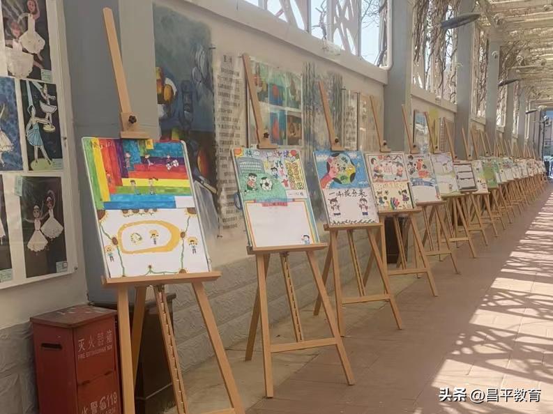 校园足球与世界杯,班里一共48人会踢足球的有22人