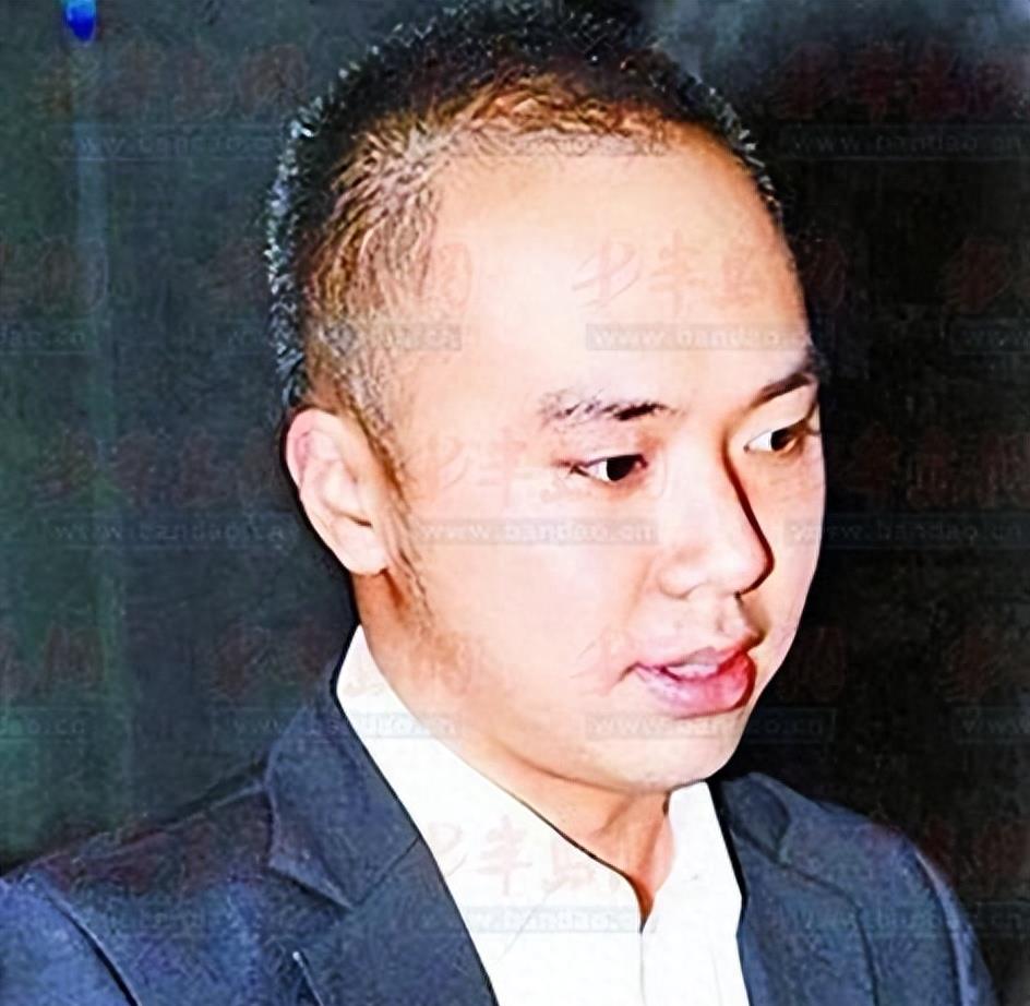 淫棍天下,60女艺人遭殃,29年牢狱飞扬跋扈