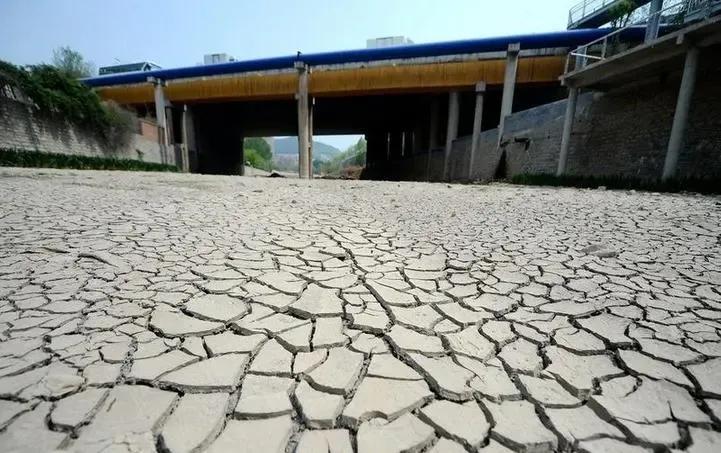 产后身体怕寒冷,产后怕冷是气血不足吗