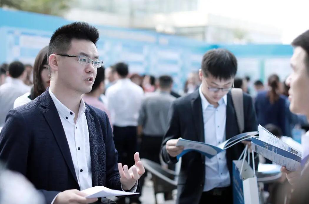 中国中铁2019招聘多少应届毕业生,中国中铁招录