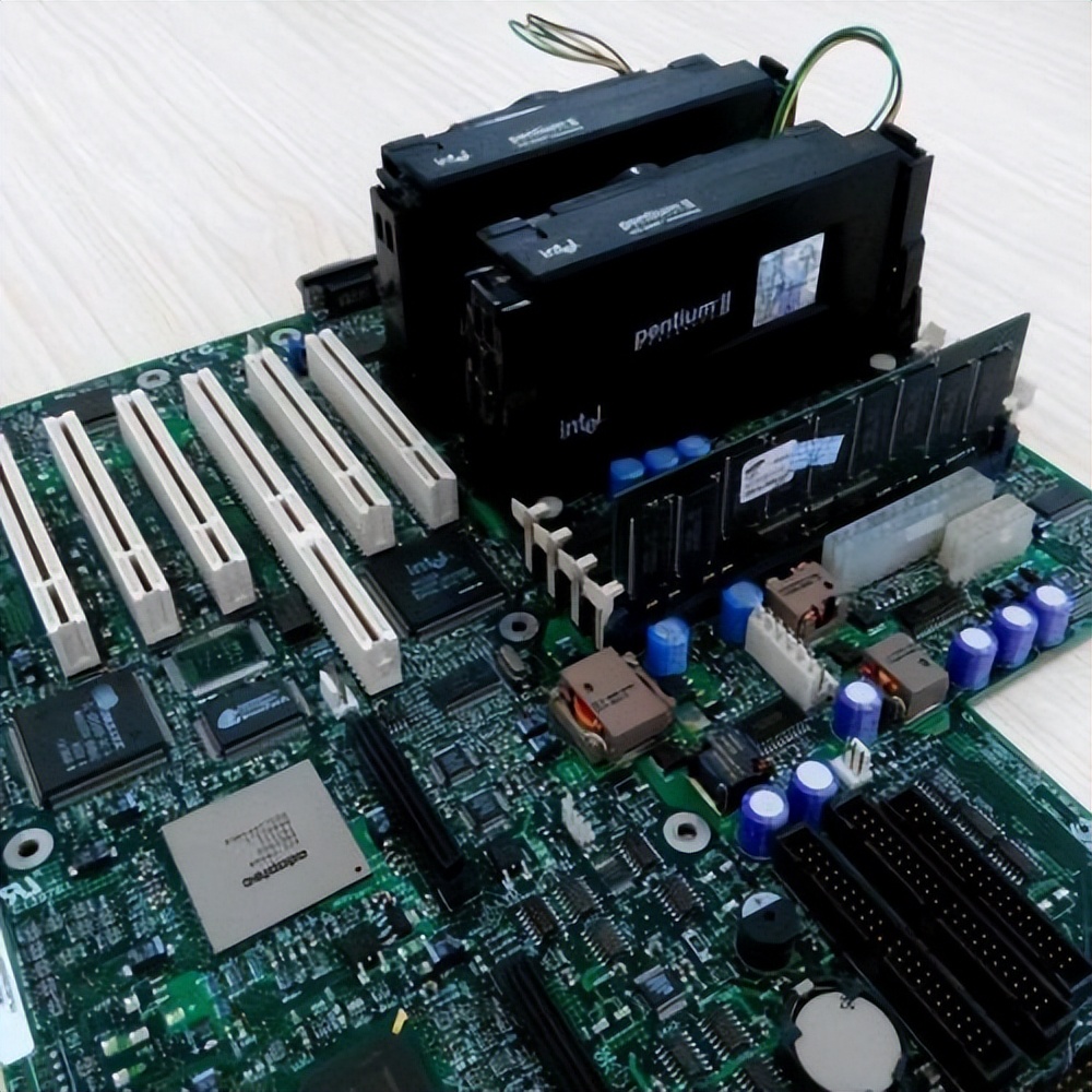 cpu英特尔和amd对比,cpu英特尔和amd到底谁强