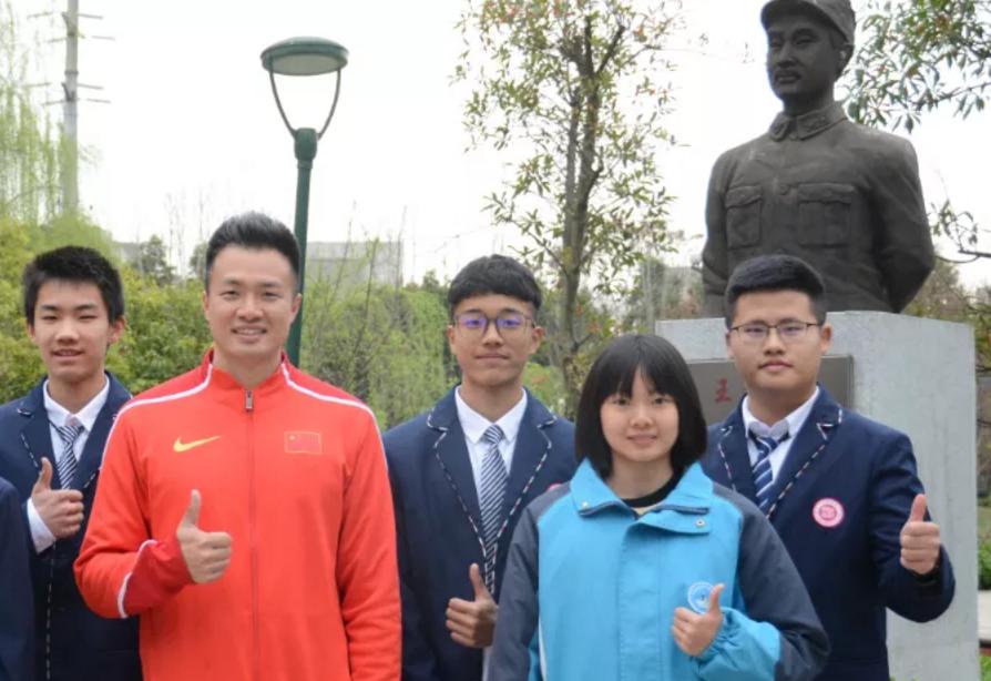 12岁女孩百米苏炳添,女子百米比赛惊现苏炳添