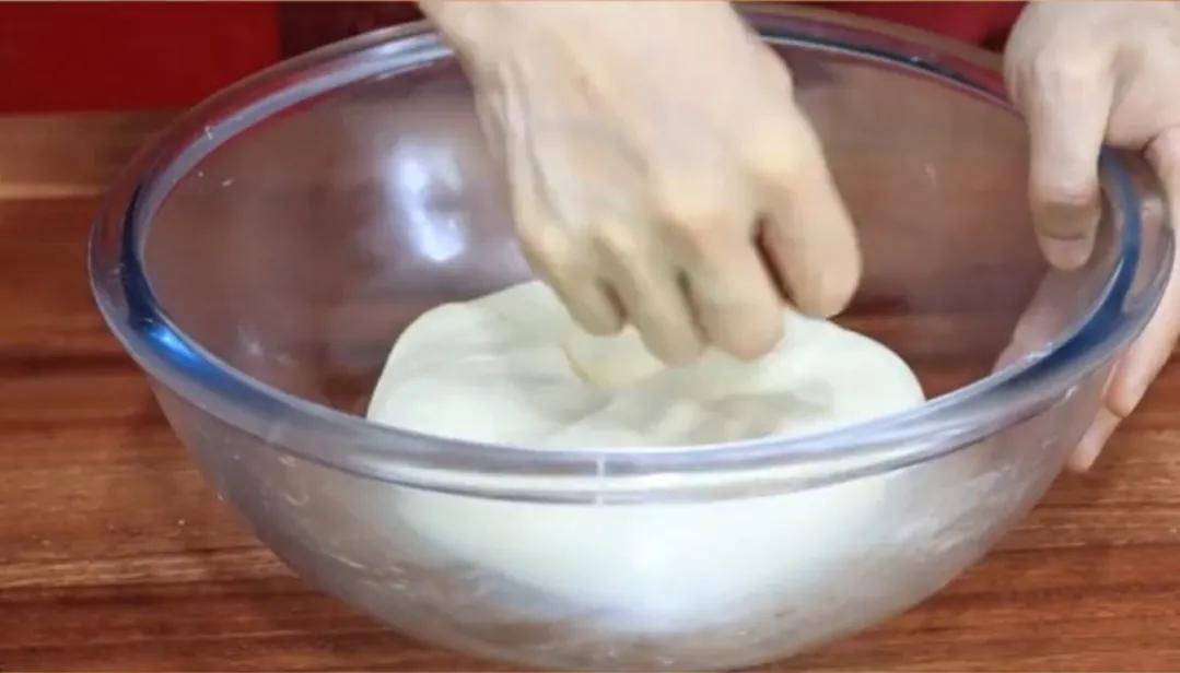 蓬松酥脆小油条做法,蓬松松软的小油条做法与配方