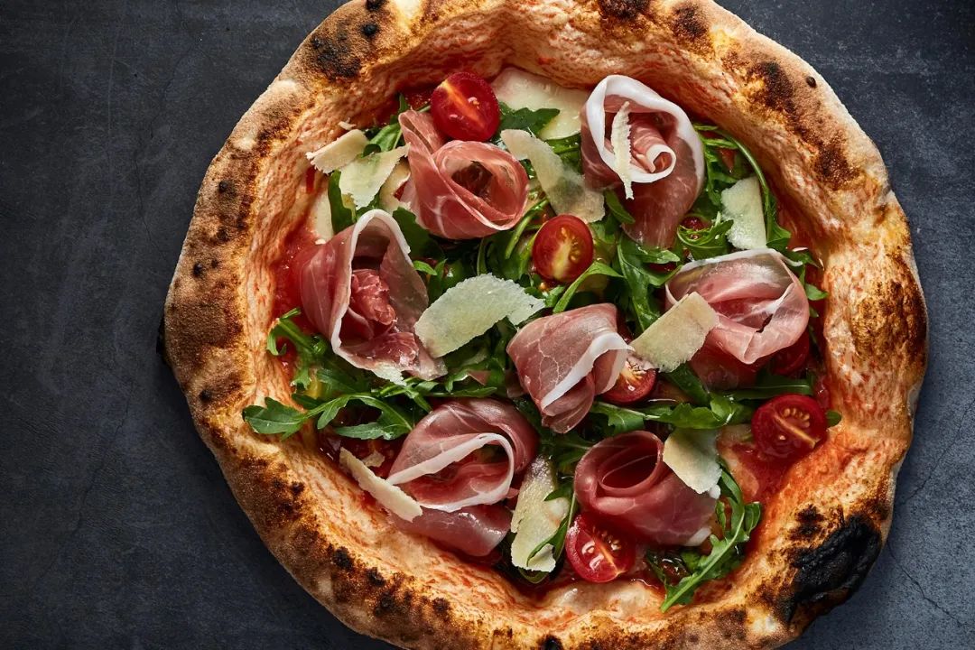 做意式披萨和美式披萨用的面粉一样吗？你选对做披萨的面粉了吗？