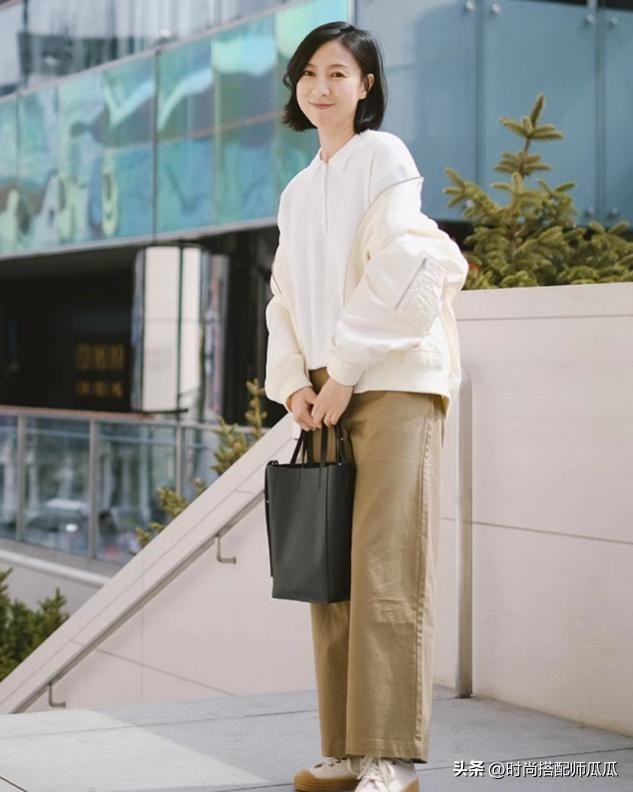 过了五十岁穿三种颜色洋气显白,中年适合穿什么色显瘦