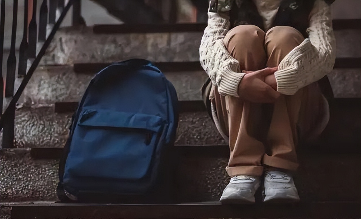 2020年，江苏17岁高二学生跳河自杀，留下遗言：班主任逼死我的