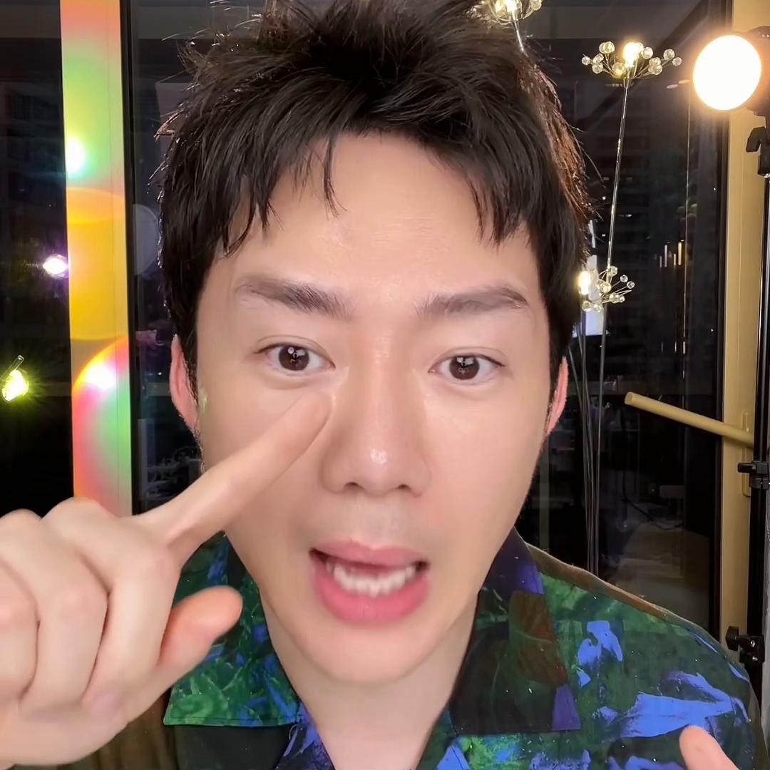 小月龄宝宝眼周白色凸起小白粒,宝宝眼下有小坑