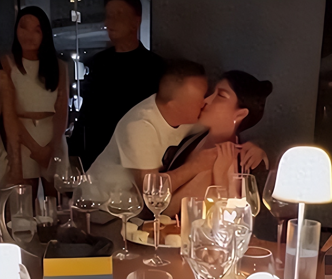 娱乐圈中的“*规则潜**”，一个比一个荒唐恶心，这些还只是冰山一角