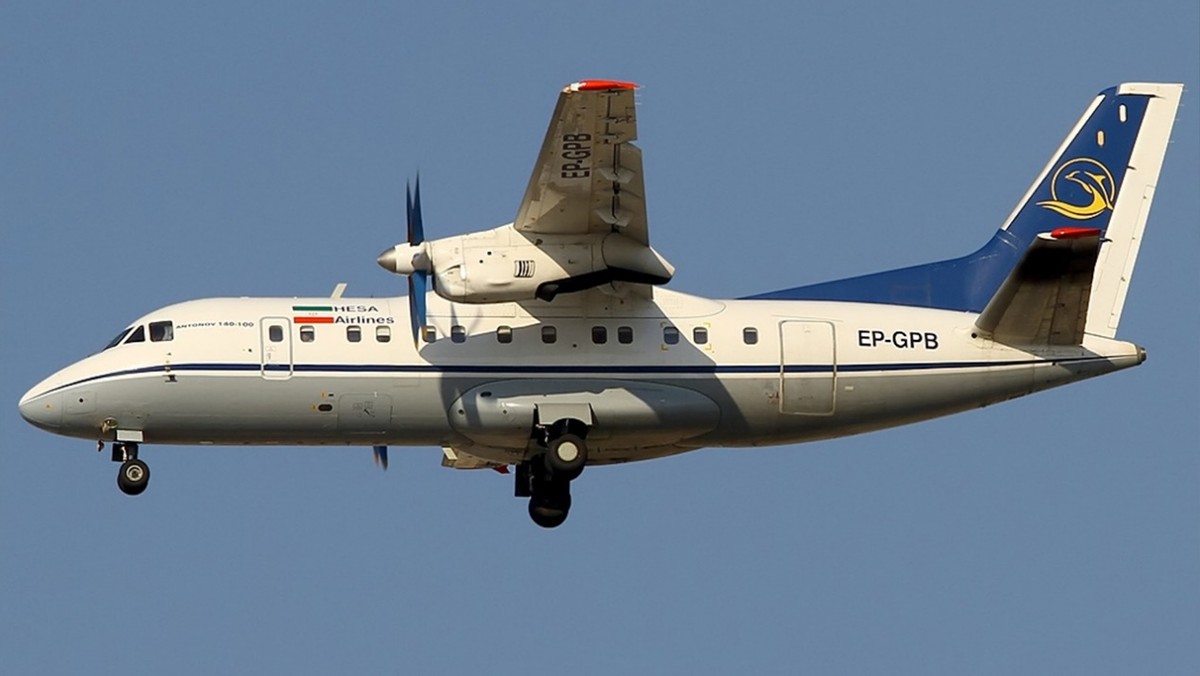 伊朗国产轰炸机,伊朗客机着陆