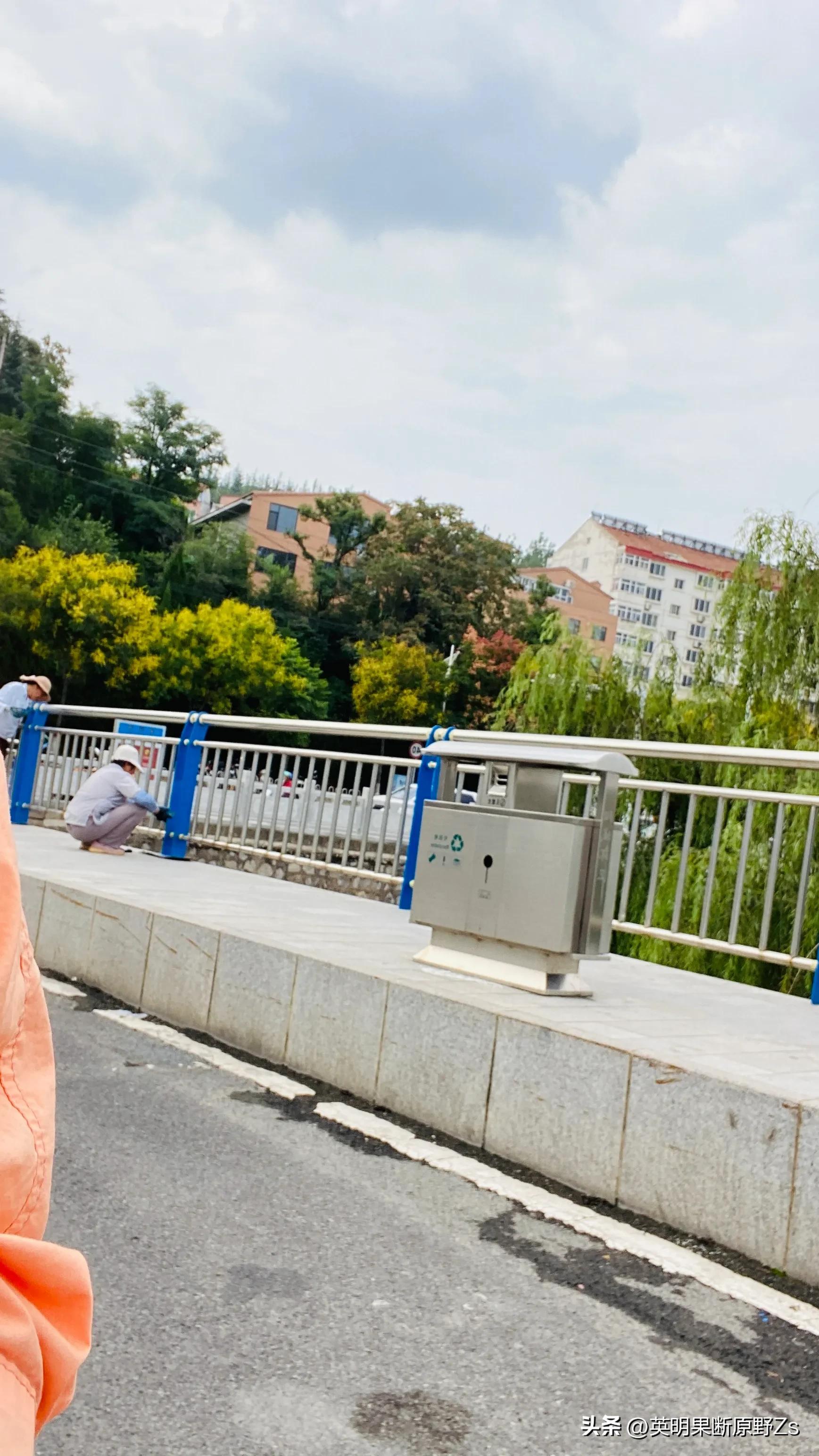 一天挣不到100块钱,1个小时300块钱你会去挣吗