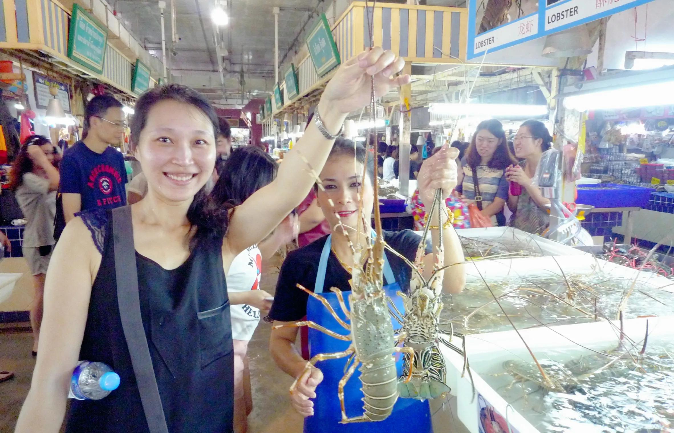 2021年去泰国旅游一周大概多少钱,2023年泰国入境需要带多少泰铢