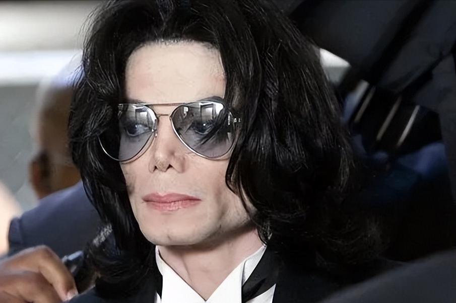 93年“性侵男童案”：明明可胜诉，杰克逊为何要付2200万庭外和解