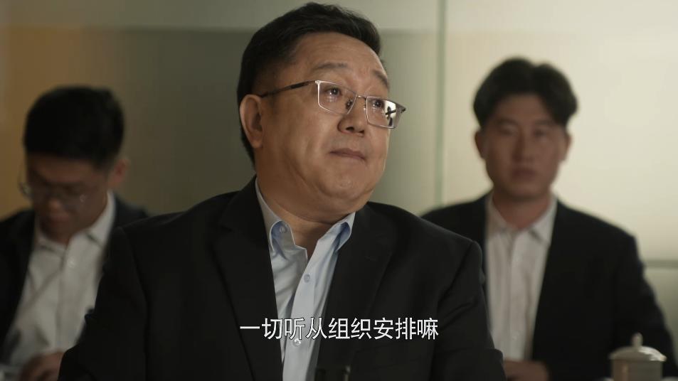 赵丽颖雷佳音白玉兰霸气片段,赵丽颖插兜名场面