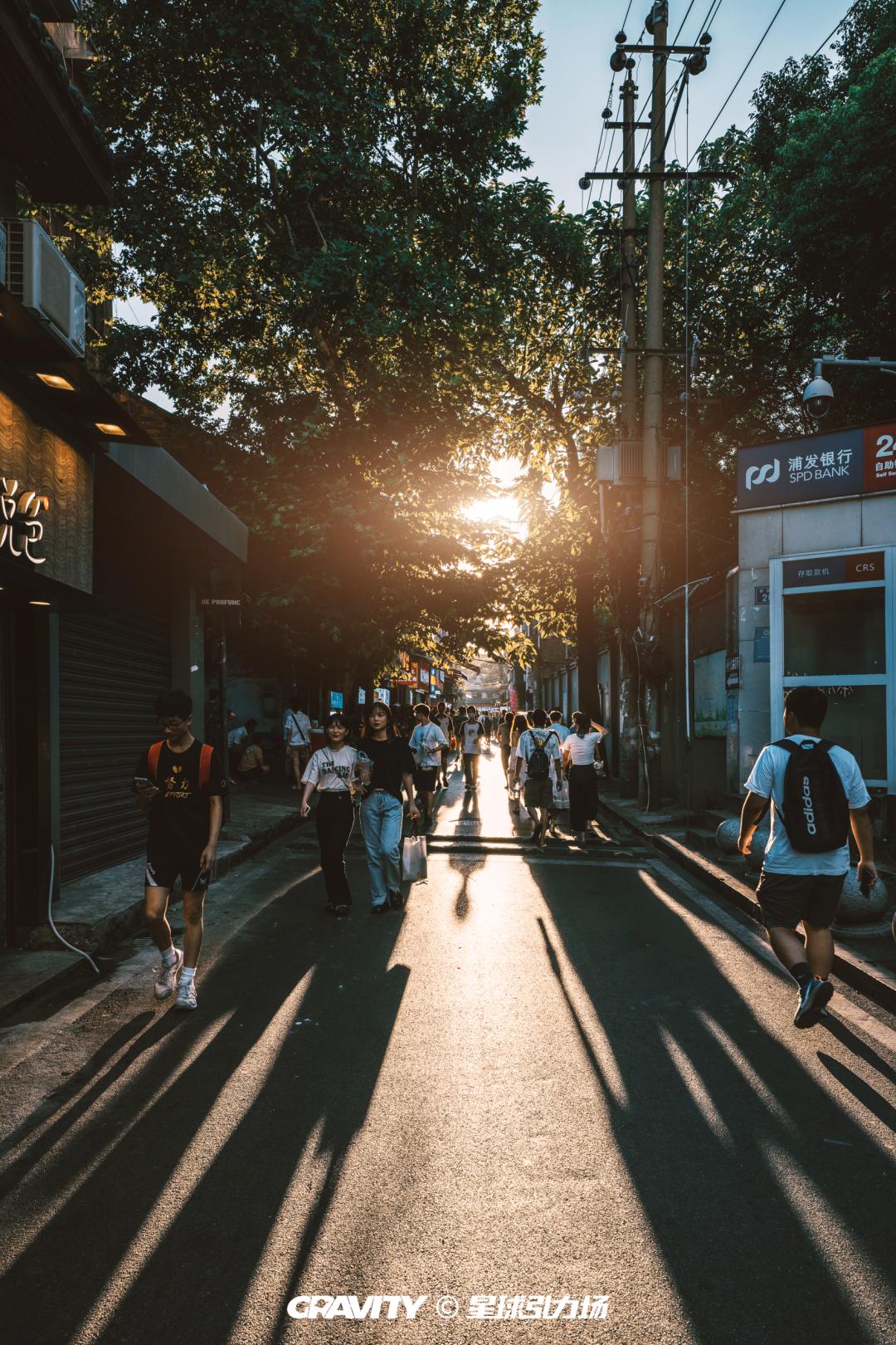 多面天心，常逛常新