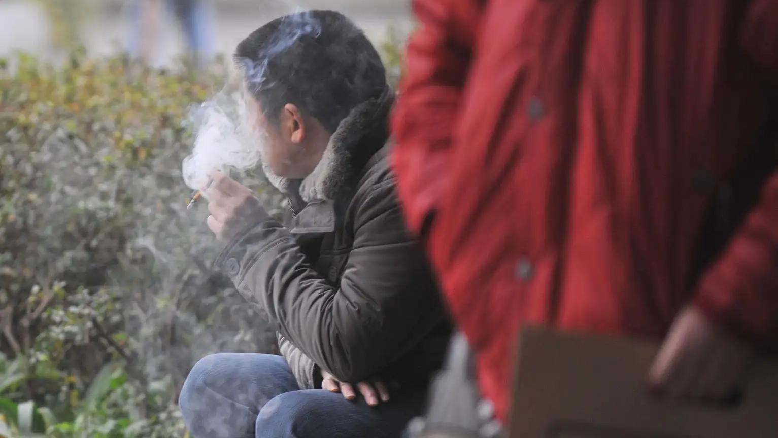 抽几块钱的烟和15块的烟有区别吗,10元的烟和100的烟哪个更伤身体