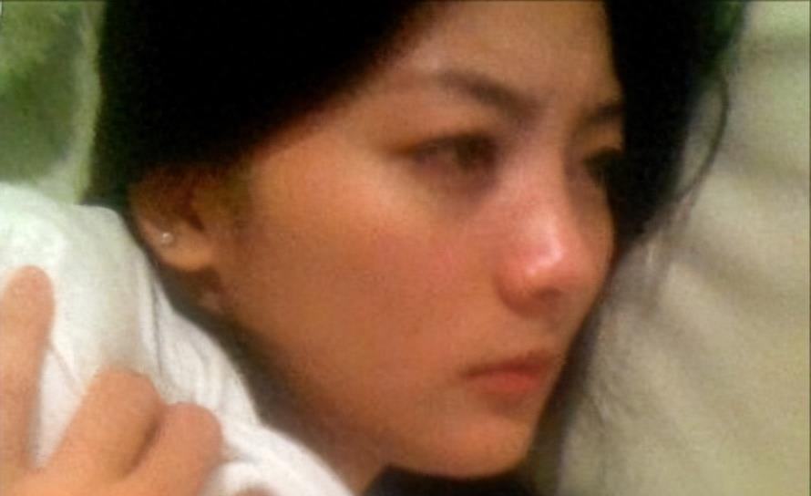 天价富少的淫乱生活：性侵女星、后妈，甚至自家女仆！！！