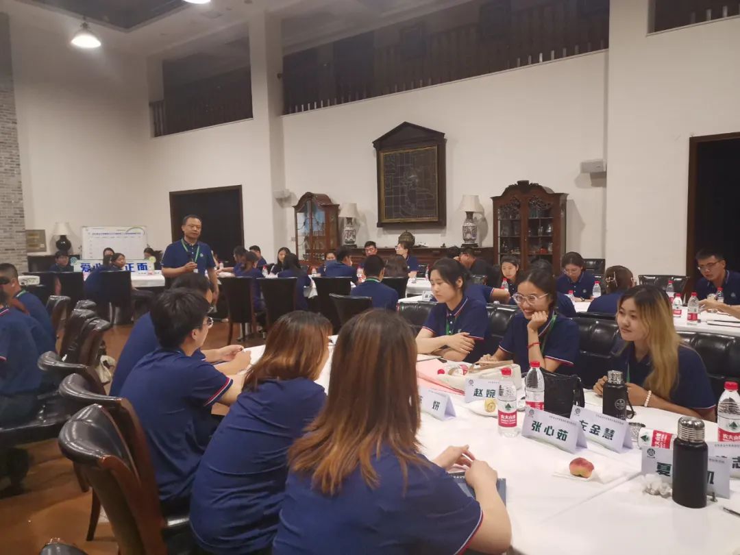 扬帆中慧梦想启航：亚太中慧集团2022届新员工入职培训圆满结束