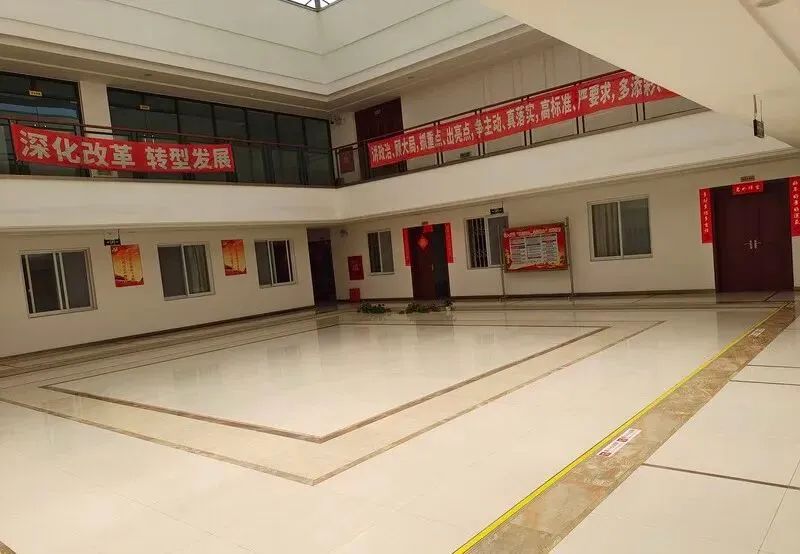 起拍价300万成交价42亿,土地拍卖大量流拍