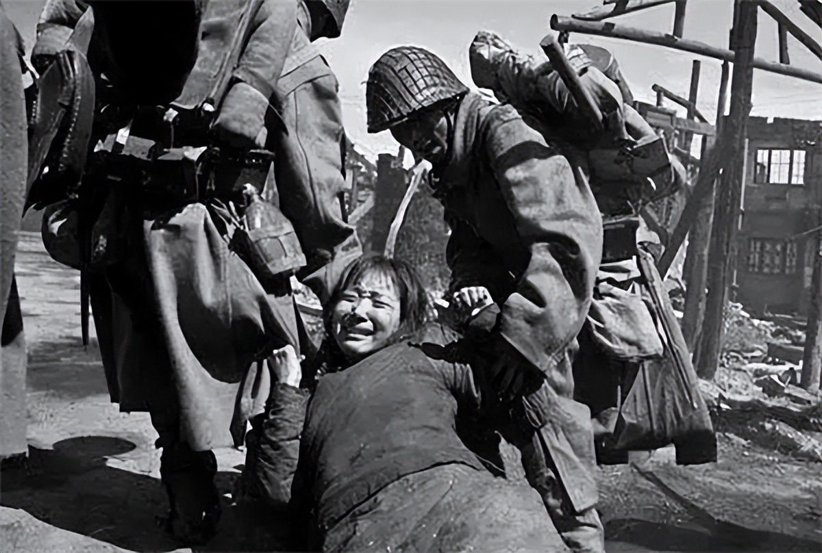 案例叶汉龙回忆：日本兵见到保长妻子，笑着掏出10元法币