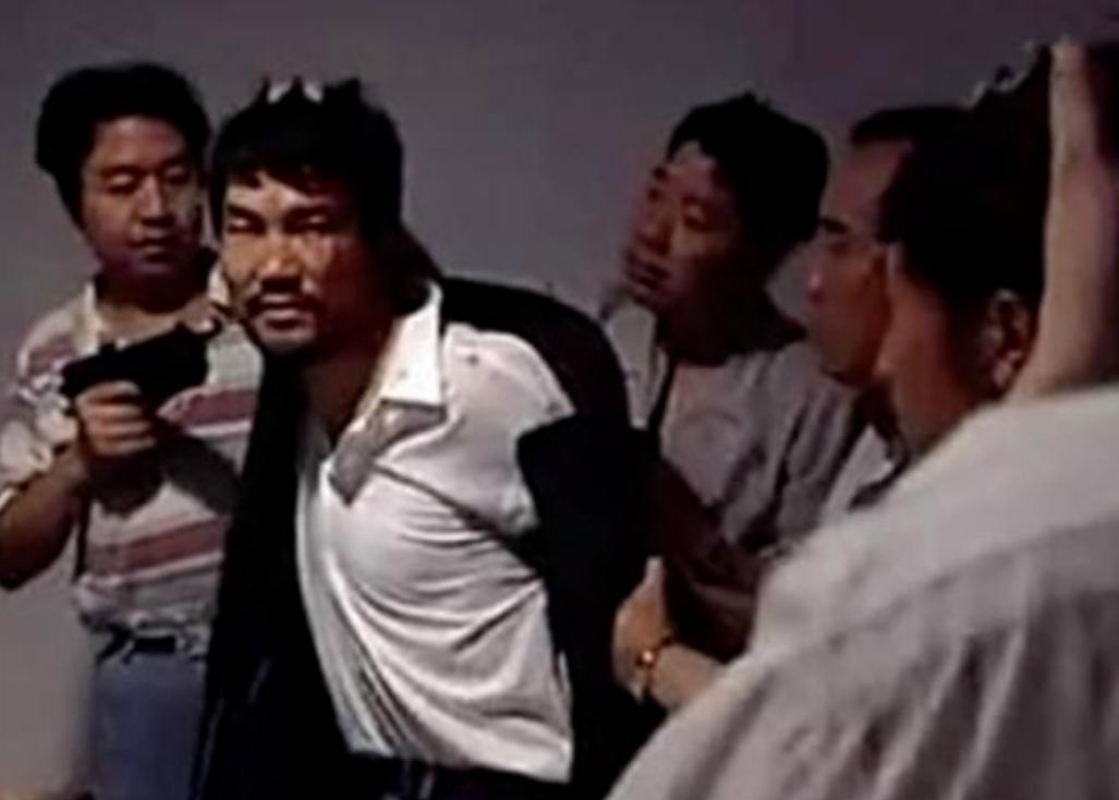 西安26人被判为死刑了吗,西安19岁女犯人被判死刑痛哭