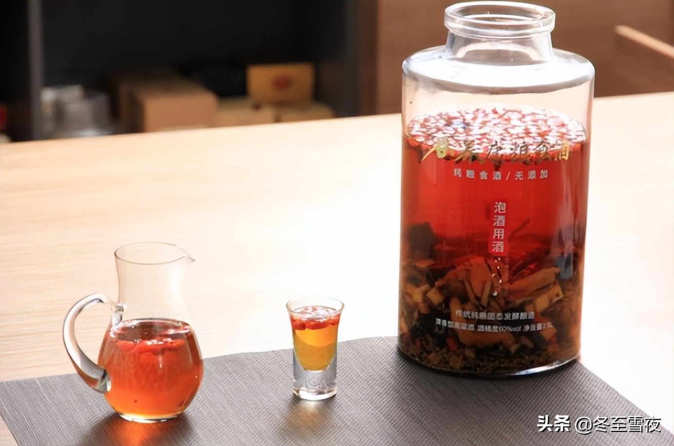 内行人抢着喝的4款良心白酒,最坑人的白酒是哪种