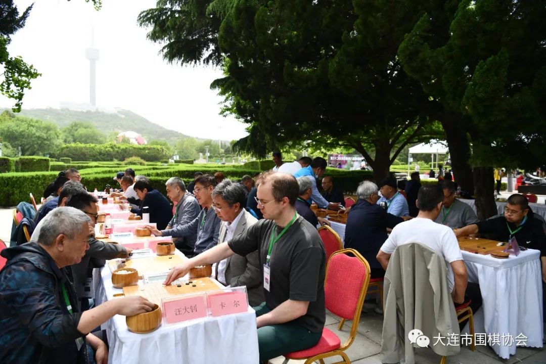 槐香四溢沁入八荒,槐香四溢