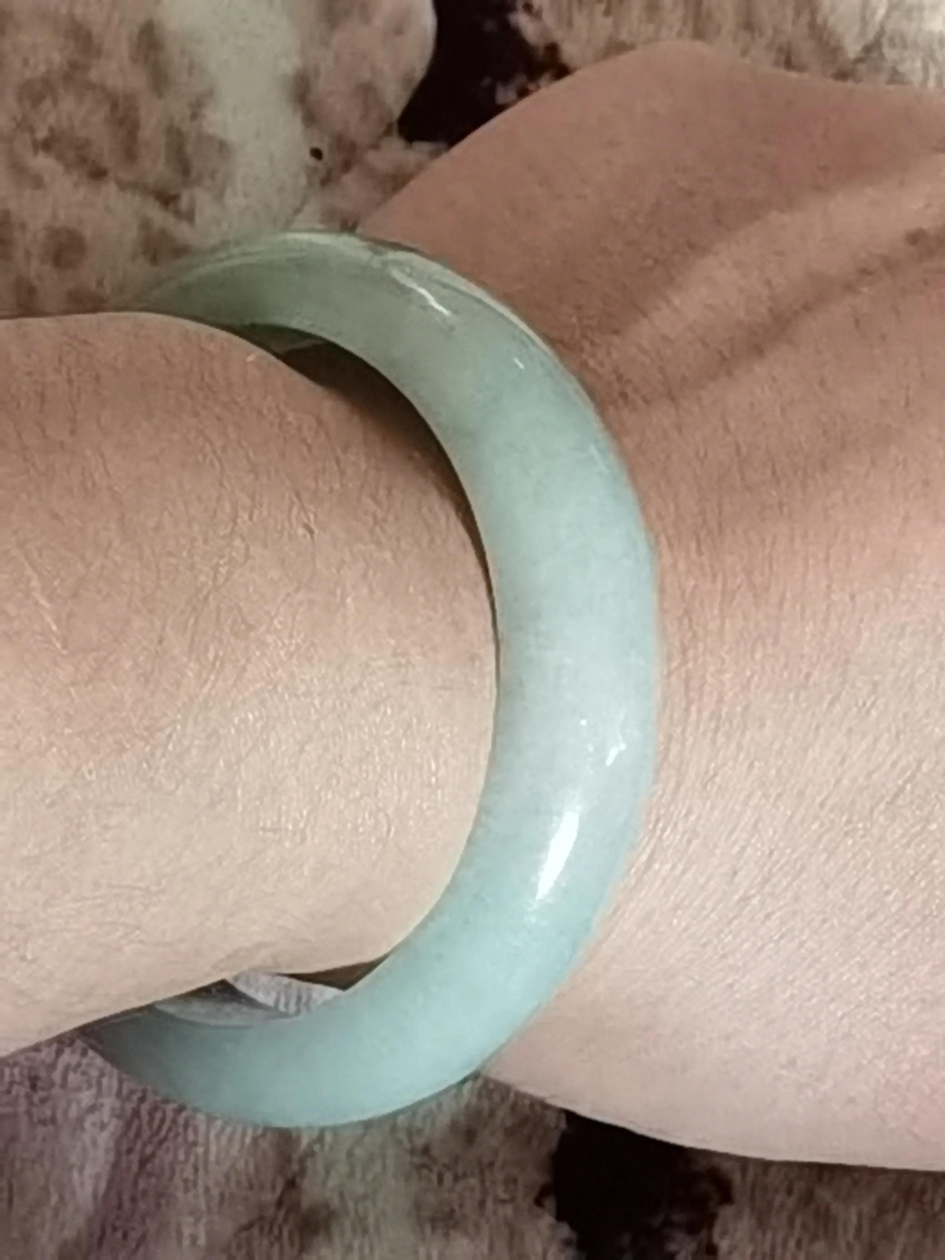 玉镯子哪个牌子好,什么样的玉镯子是好的