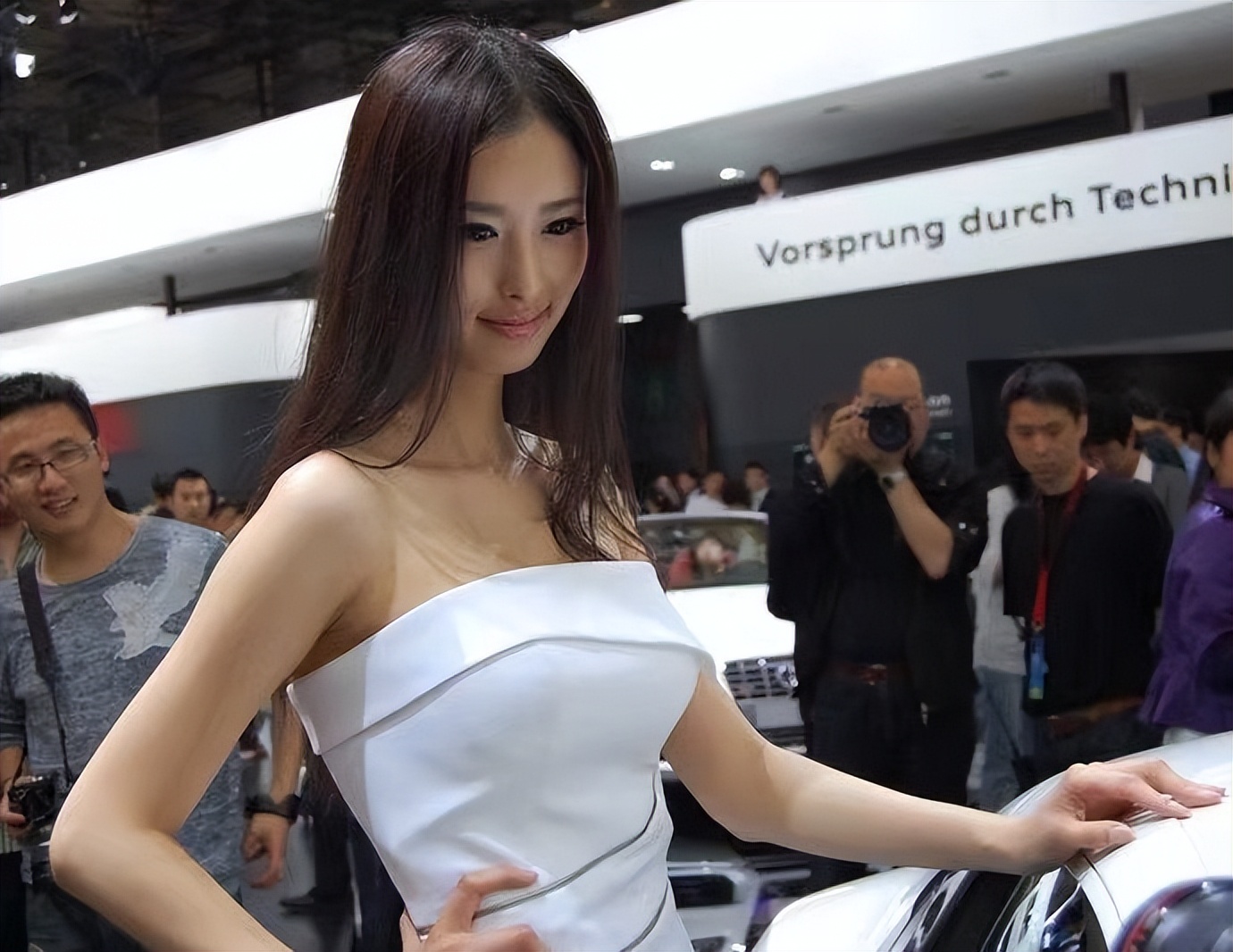 骞垮窞杞﹀睍杞︽ā缈熷噷闆嗛敠,涓浗绗竴杞︽ā缈熷噷澶嶅嚭