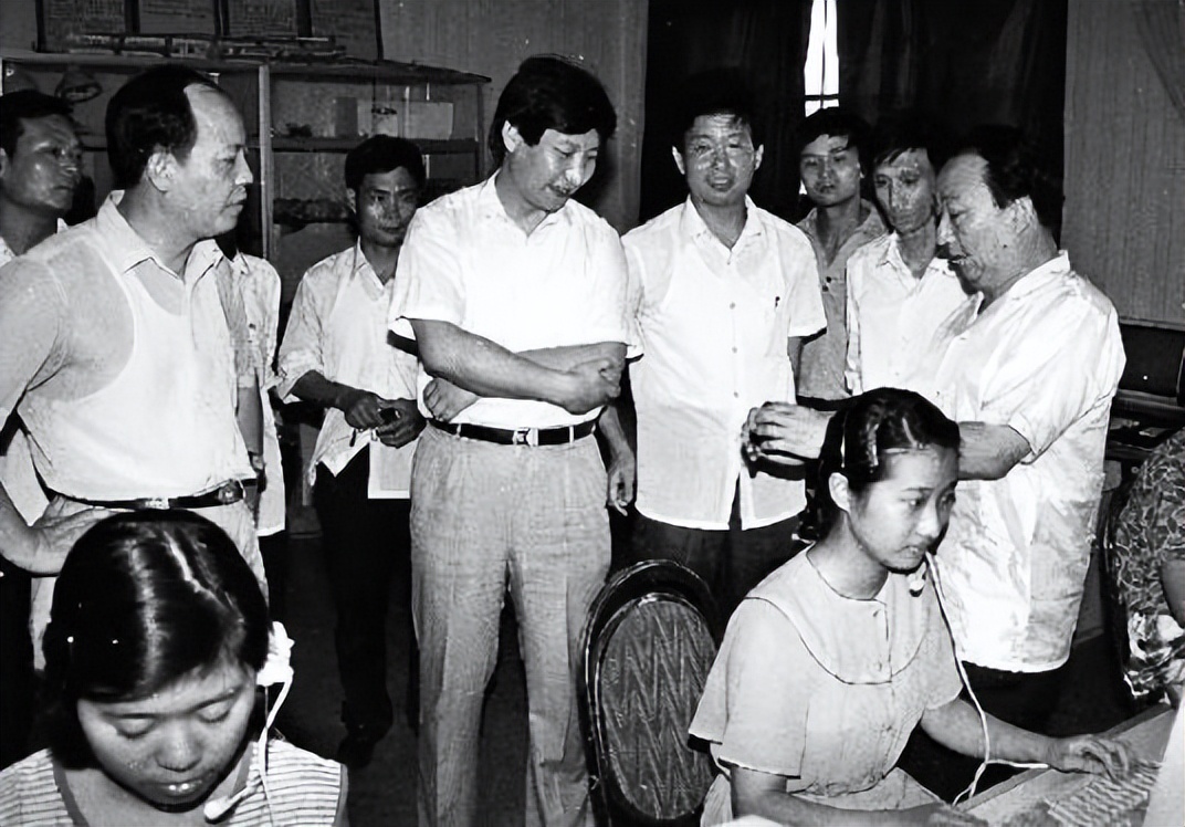 閫氫俊涔嬪彶,閫氫俊鎴樺彶