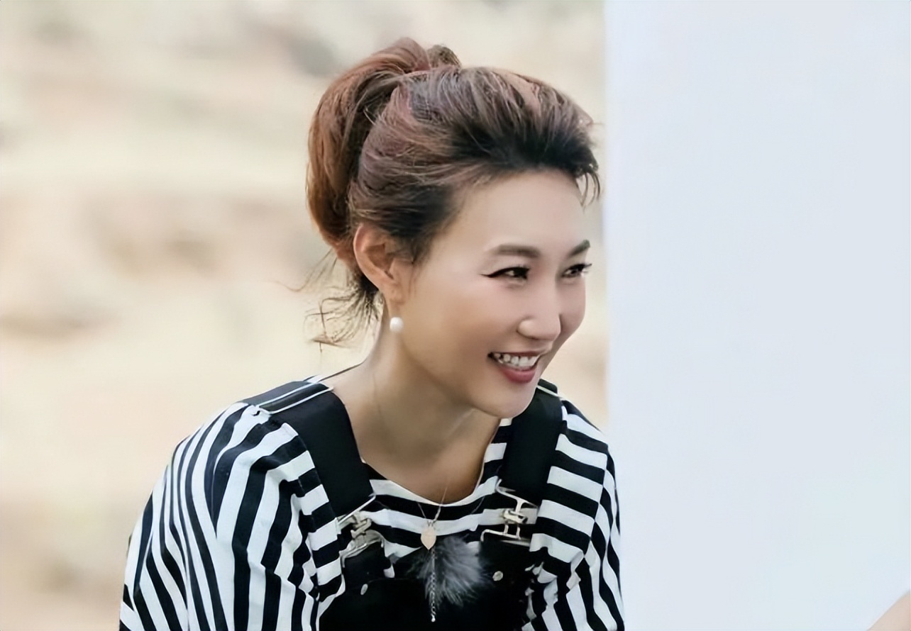 李梓萌康辉董卿朱军,朱军董卿鞠萍康辉李梓萌