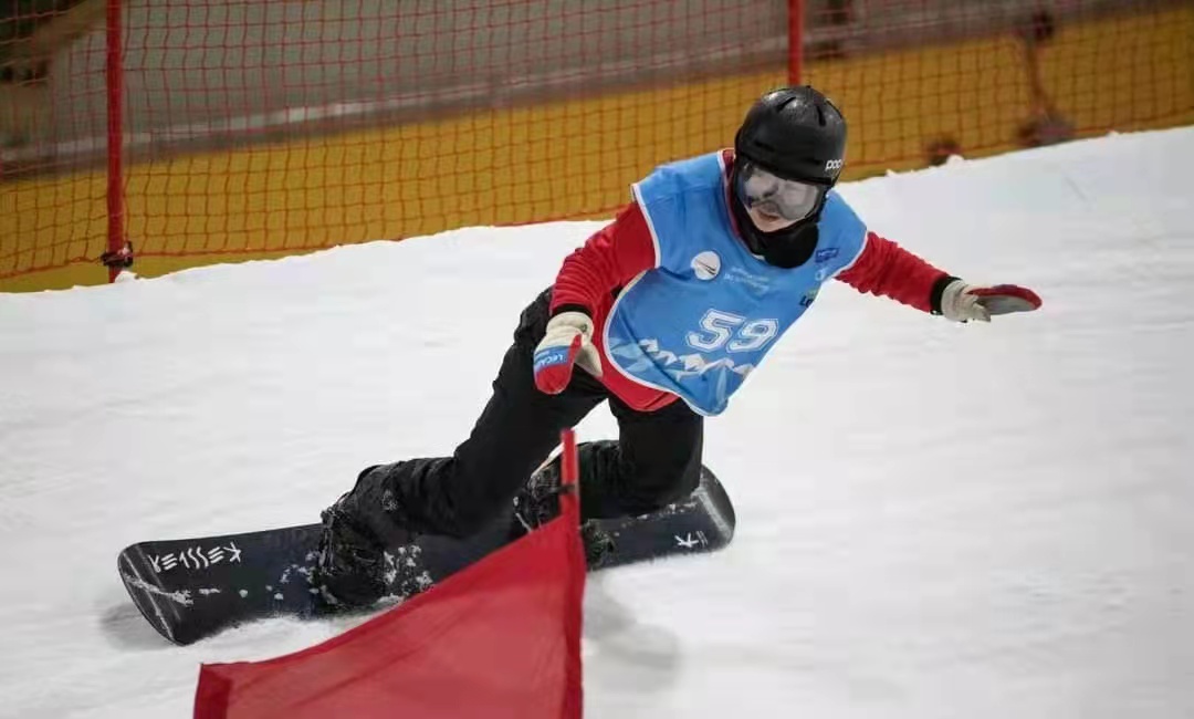 期待“飞跃”祝福张家口市籍运动员在冬残奥会绽放“生命之花”