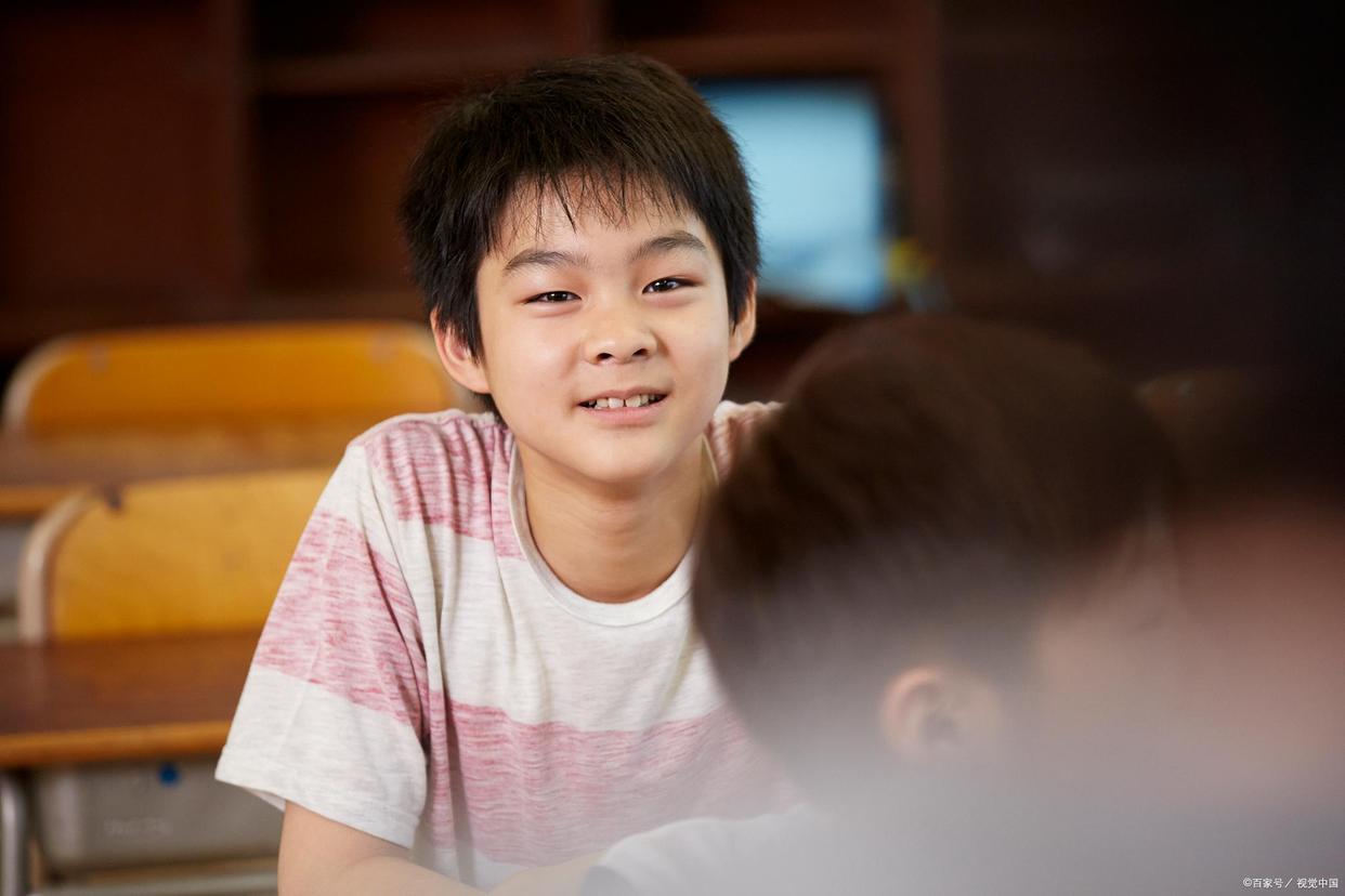 12岁的男孩吃什么长高最快,男童12岁长高营养搭配