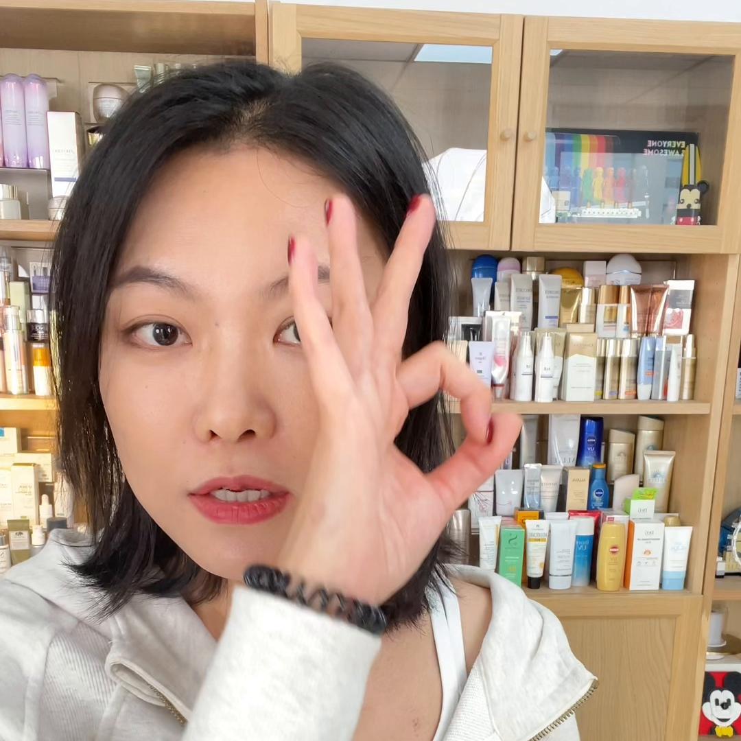 性价比高的女士防晒霜,油敏肌高倍防水防汗防晒霜