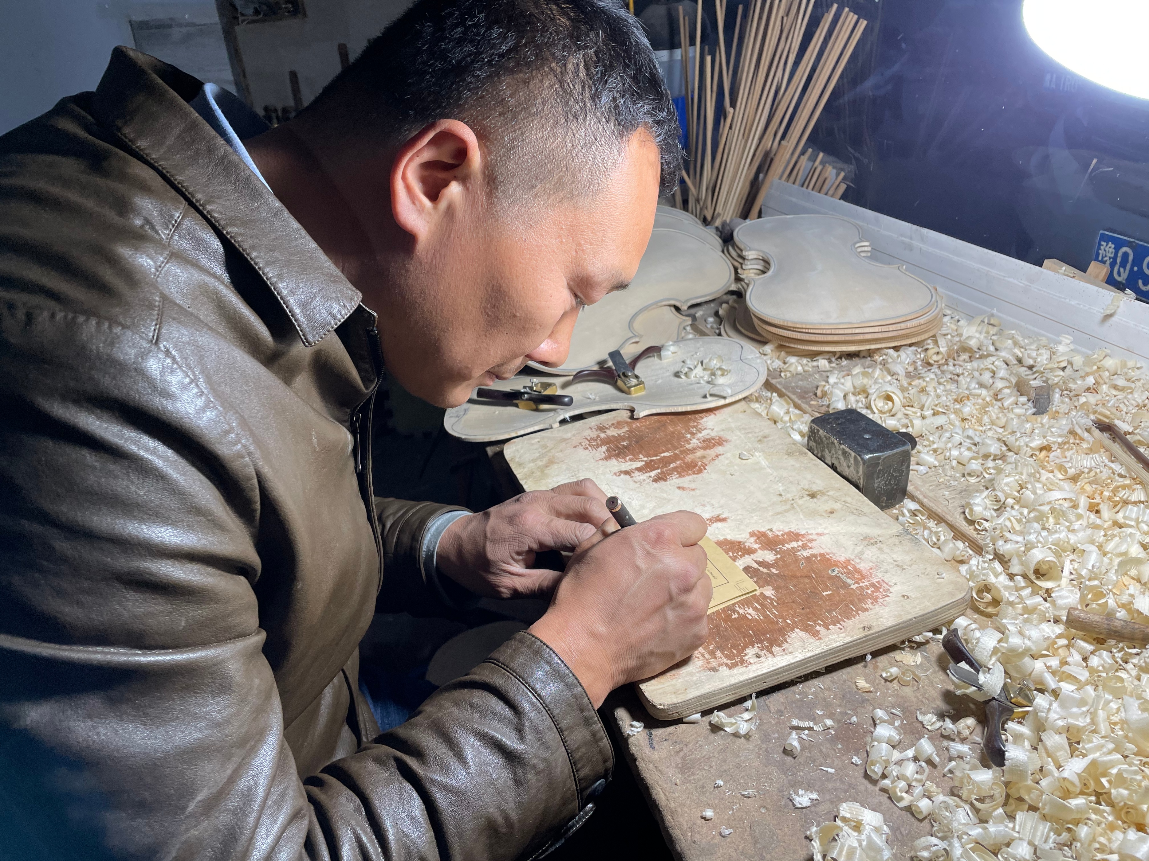 小提琴价格一般多少钱一台,小提琴价格多少钱最好