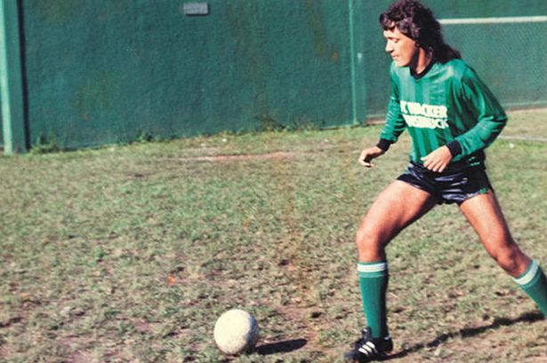 没有踢过五大联赛的球王,不踢球的球员