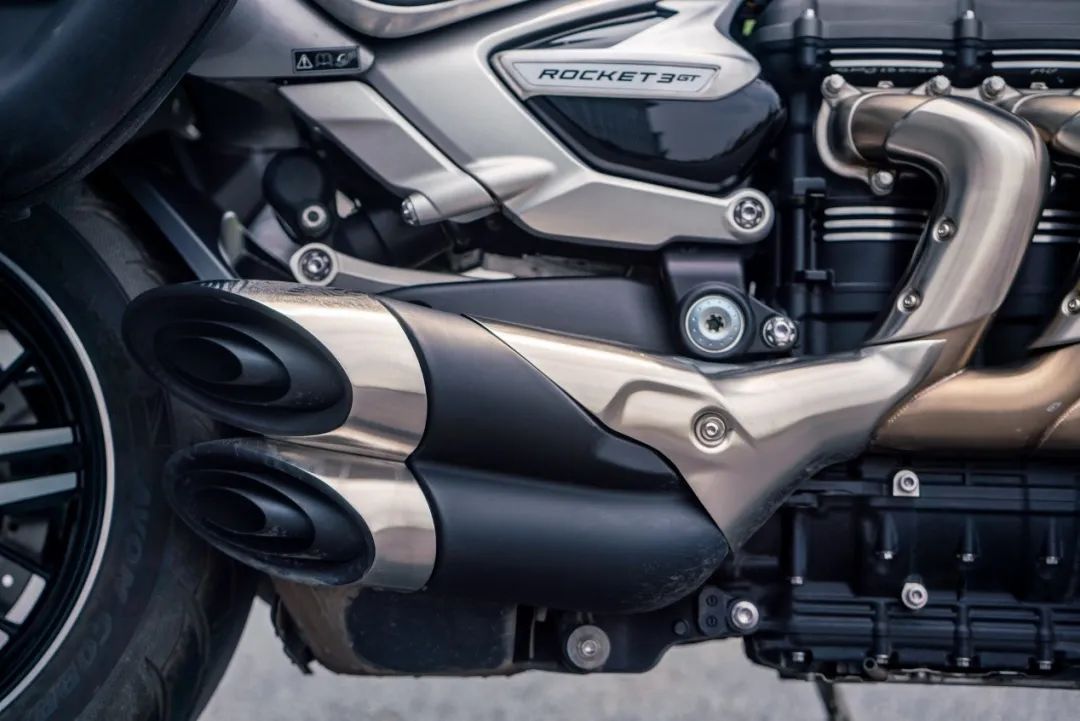 凯旋火箭3优缺点,火箭凯旋3新款试驾