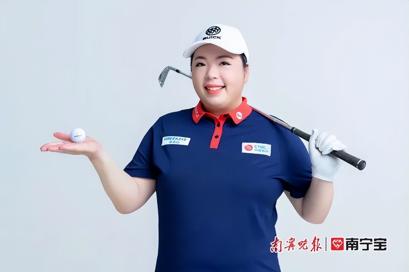 中国高尔夫一姐冯珊珊挥杆,中国女子高尔夫一姐冯珊珊