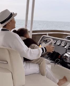 花500万买精产子的女子,29岁女子花50万买精生子