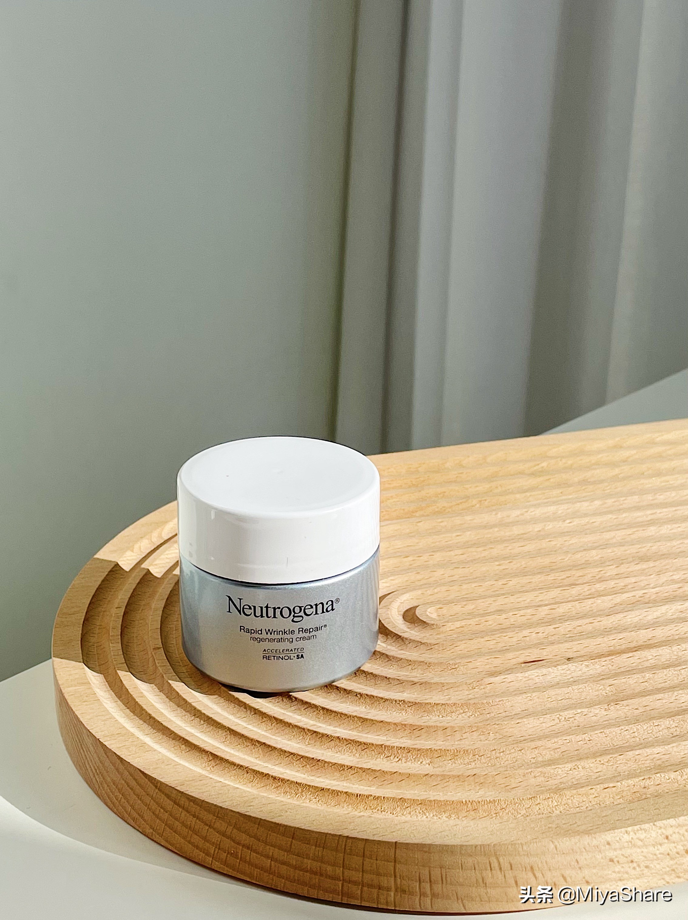 保湿霜为什么会有刺痛感,为什么用高保湿面霜会觉得刺激