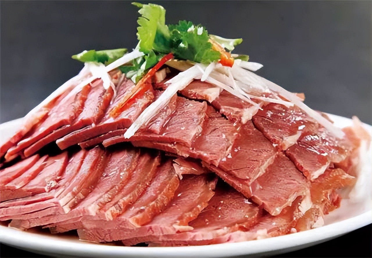 不去淄博也能感受淄博烧烤的美味,火爆出圈的淄博美食不只有烧烤