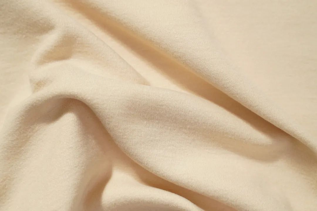 超薄保暖内衣3秒发热加绒可外穿,新款内衣爱戴