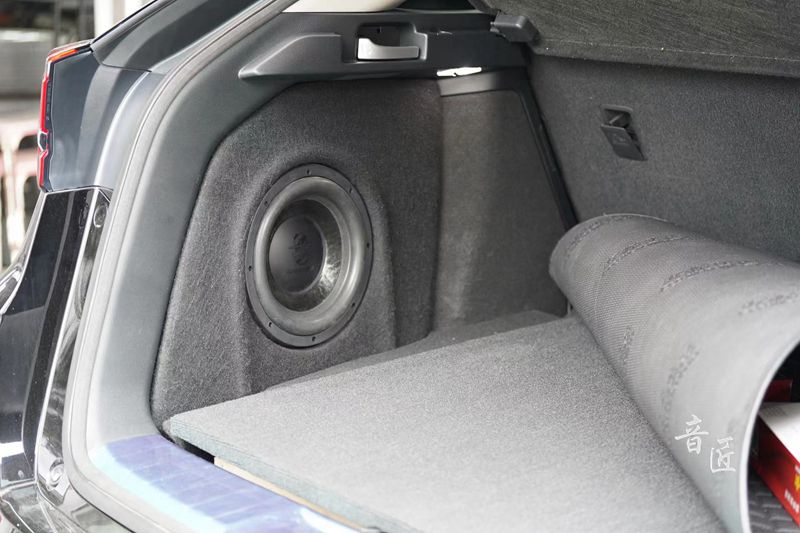 本田冠道改装res声浪,本田冠道改装全车音响7喇叭
