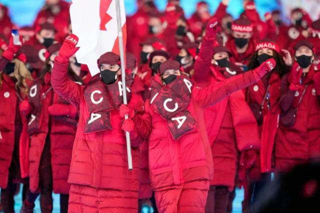 冬奥会开幕式羽绒服火出圈,冬奥会开幕式羽绒服大比拼