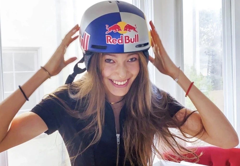 7岁写剧本，9岁拿冠军，你知道不拼爹也很猛的星二代都有谁吗？