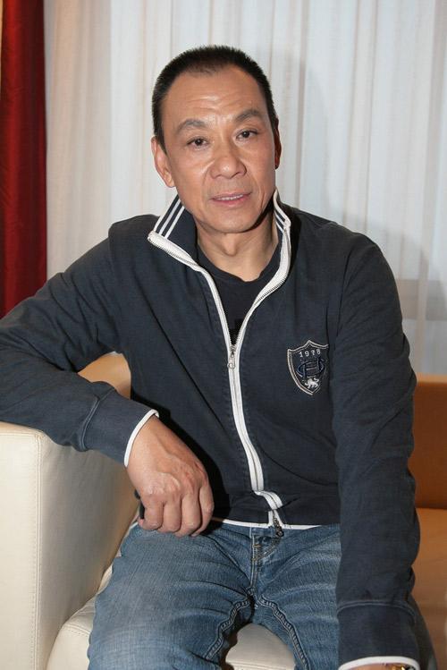 12年后再看王学圻：当年他和相伴40年的发妻离婚，不是因为范冰冰