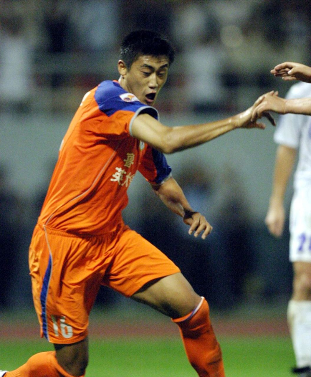 齐鲁雄师:盘点山东足球历史最佳11人,身材高大,头球优势明显